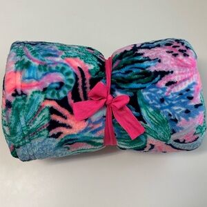 Lilly Pulitzer Paradise Blanket